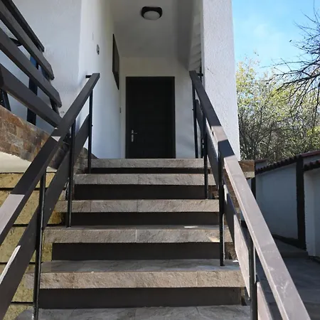 Нощувка със закуска (B & B) барбел