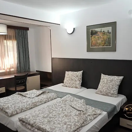 барбел Нощувка със закуска (B & B)