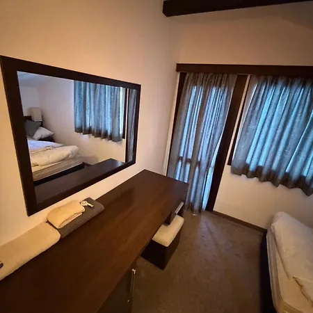 Bed & Breakfast барбел 3*