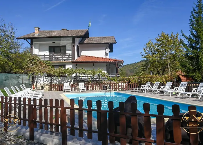 барбел Bed & Breakfast 3*